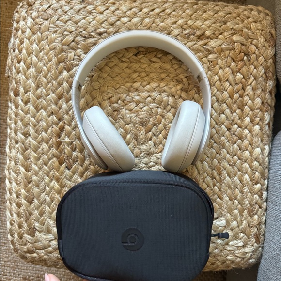 Beats headphones - Picture 4 of 5